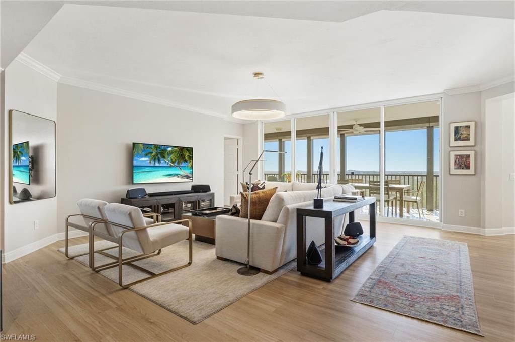 445 Cove Tower Dr, Unit 1001, Naples, FL 34110 Photo