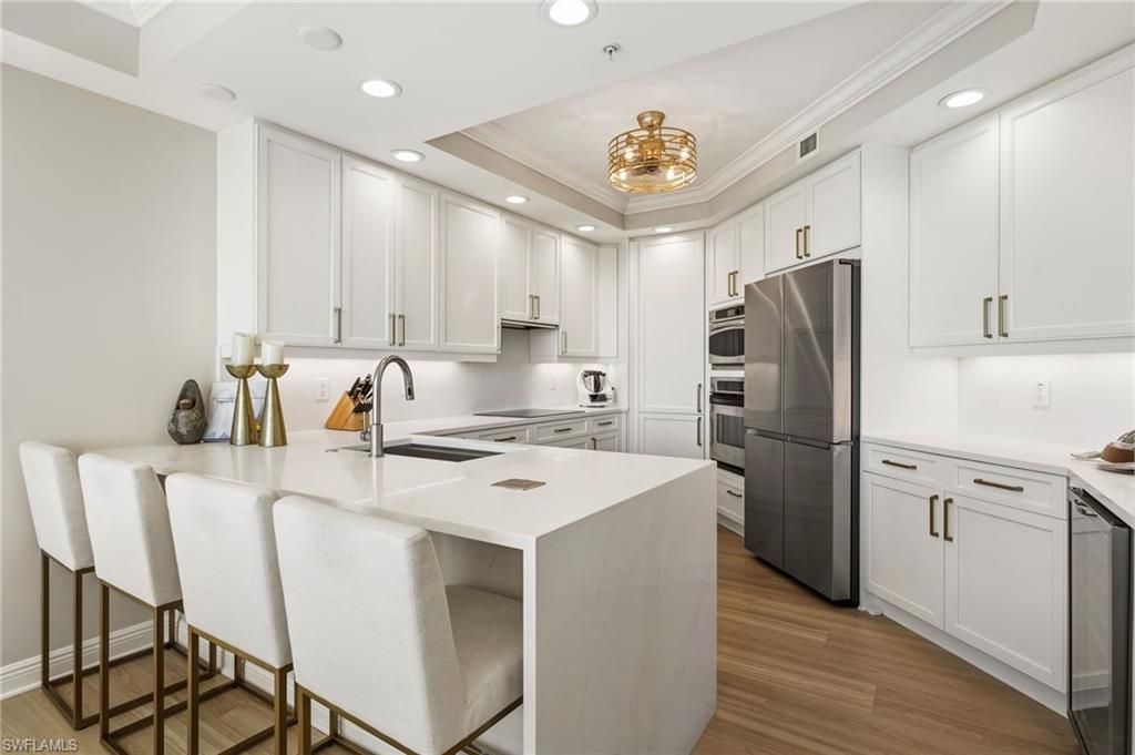 445 Cove Tower Dr, Unit 1001, Naples, FL 34110 Photo