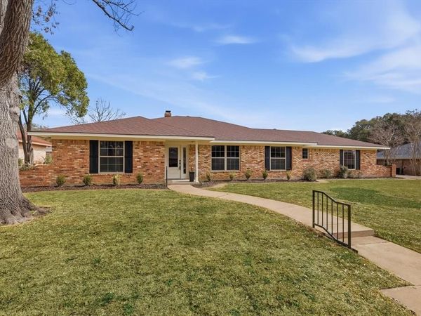 6713 Del Prado Avenue, Fort Worth, TX 76133