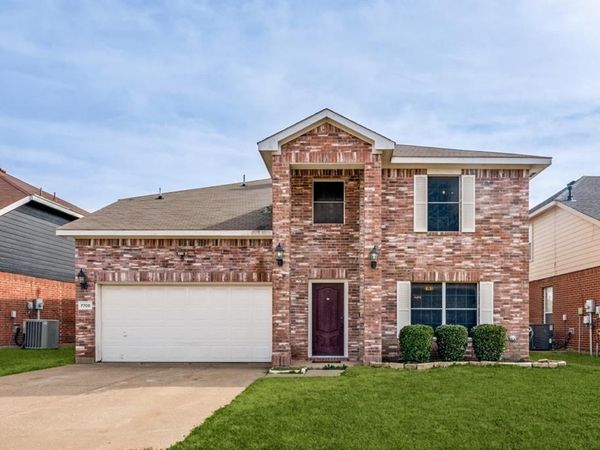 7705 Tin Cup Drive, Arlington, TX 76001