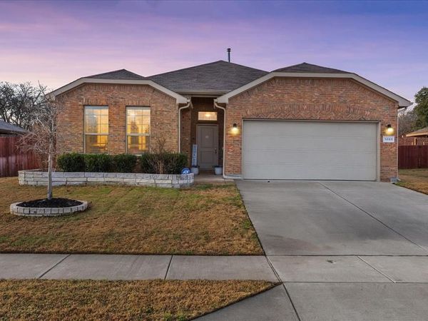 1080 Mooring Drive, Azle, TX 76020