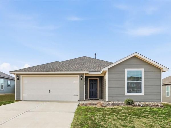 13709 Roosevelt Arch Drive, Ponder, TX 76259