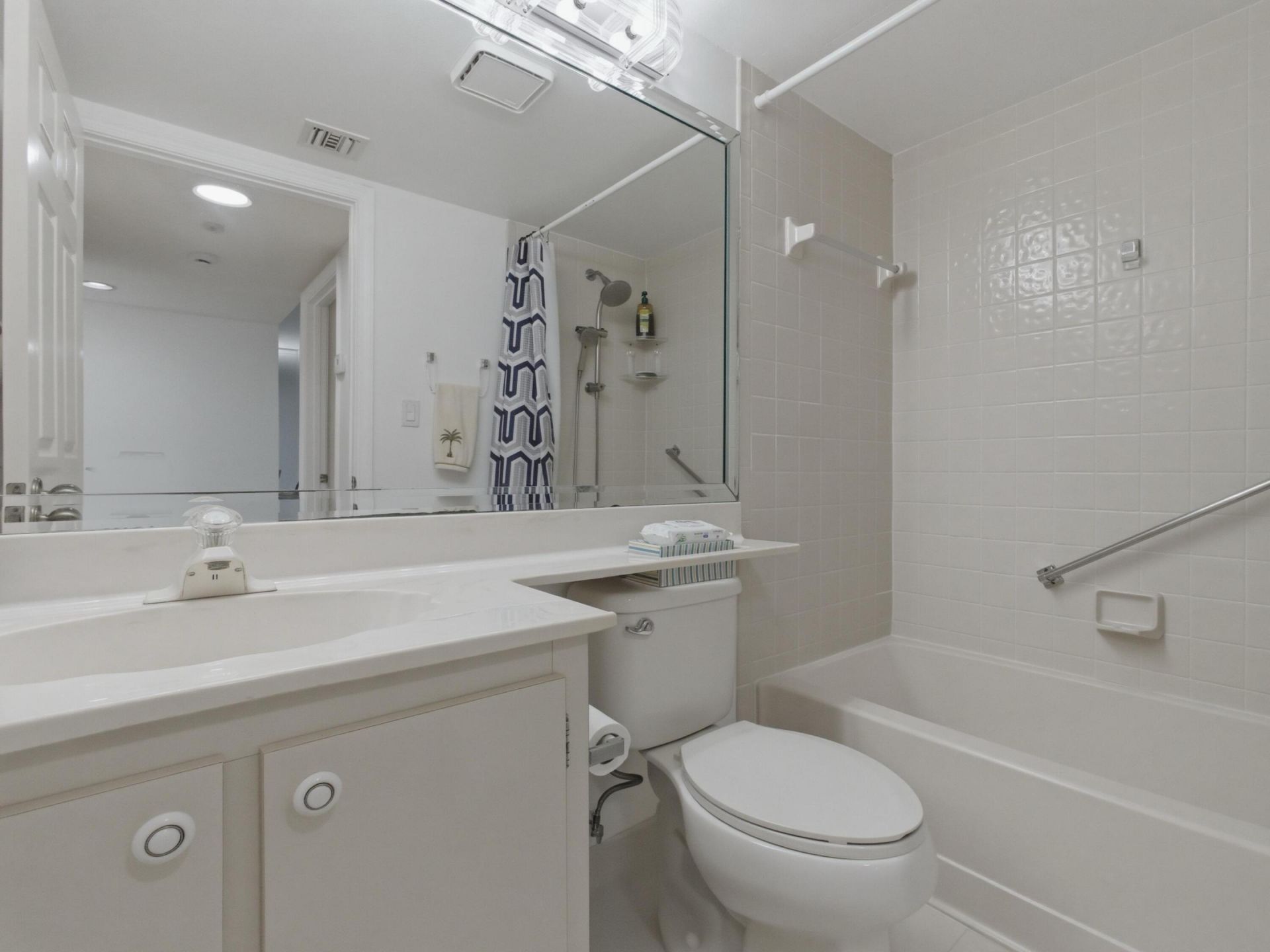 7292 S Devon Drive, Unit 302, Tamarac, FL 33321 Photo