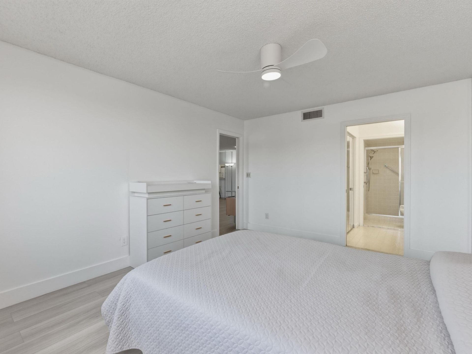 7292 S Devon Drive, Unit 302, Tamarac, FL 33321 Photo