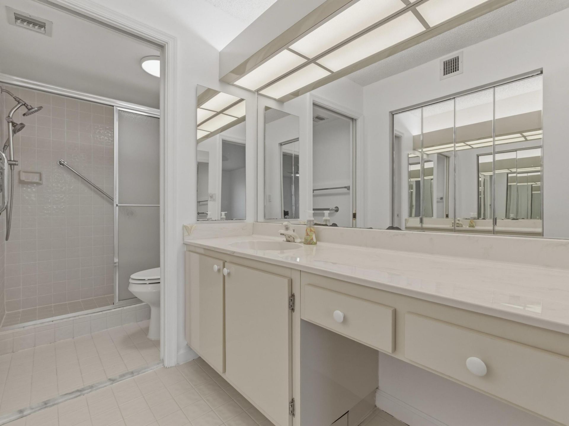 7292 S Devon Drive, Unit 302, Tamarac, FL 33321 Photo