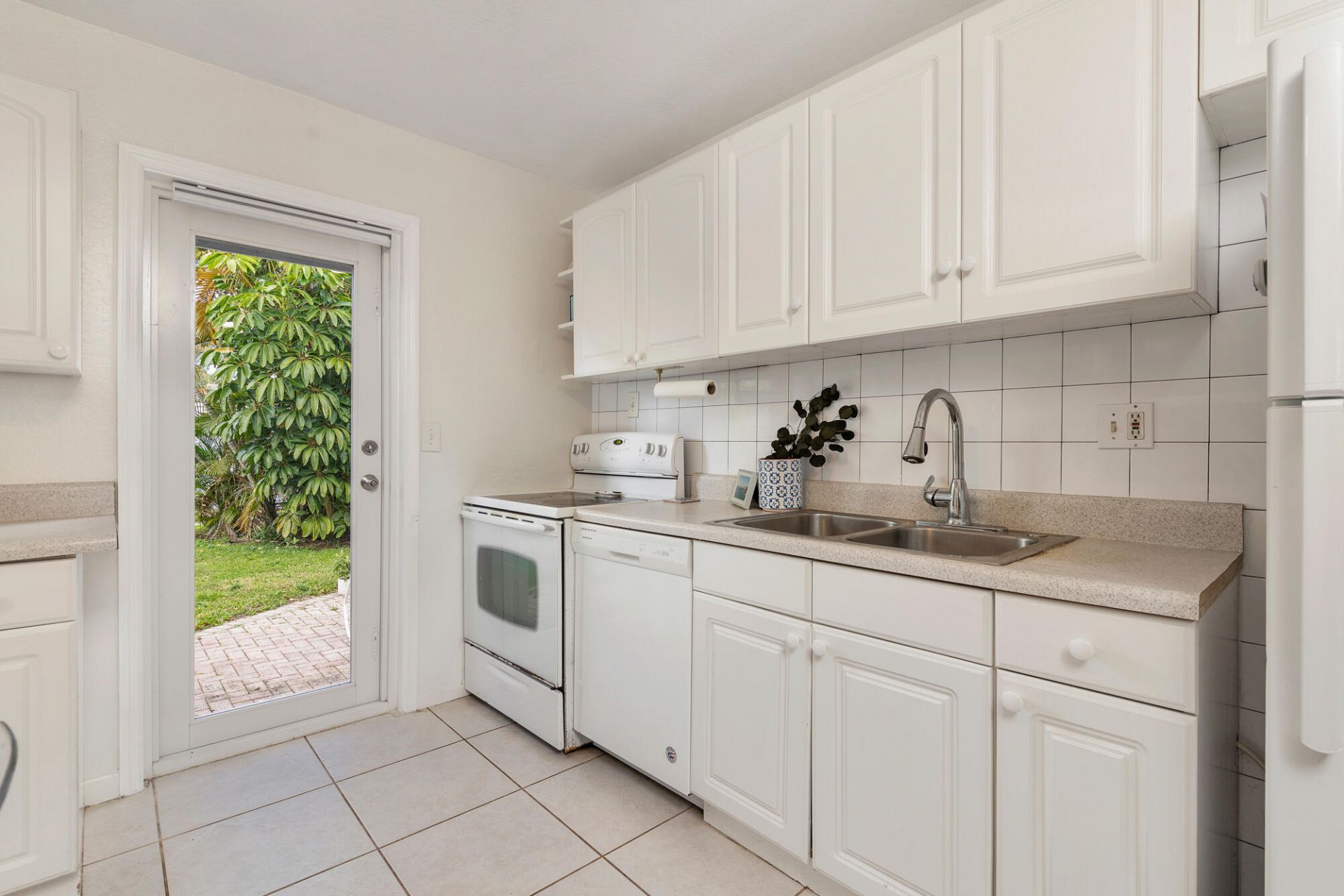 1013 Upland Road, West Palm Beach, FL 33401 Photo