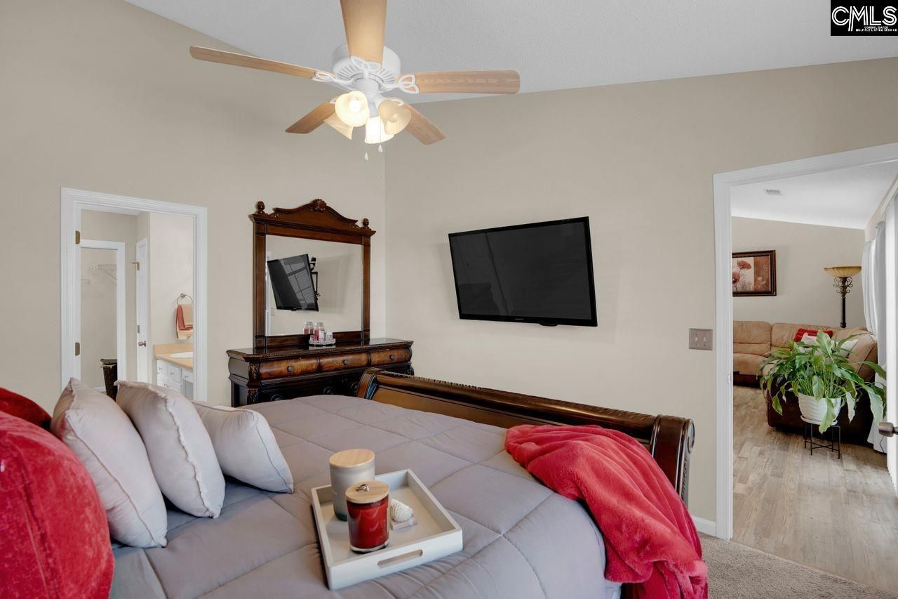 103 Spring Lake Drive Photo 11