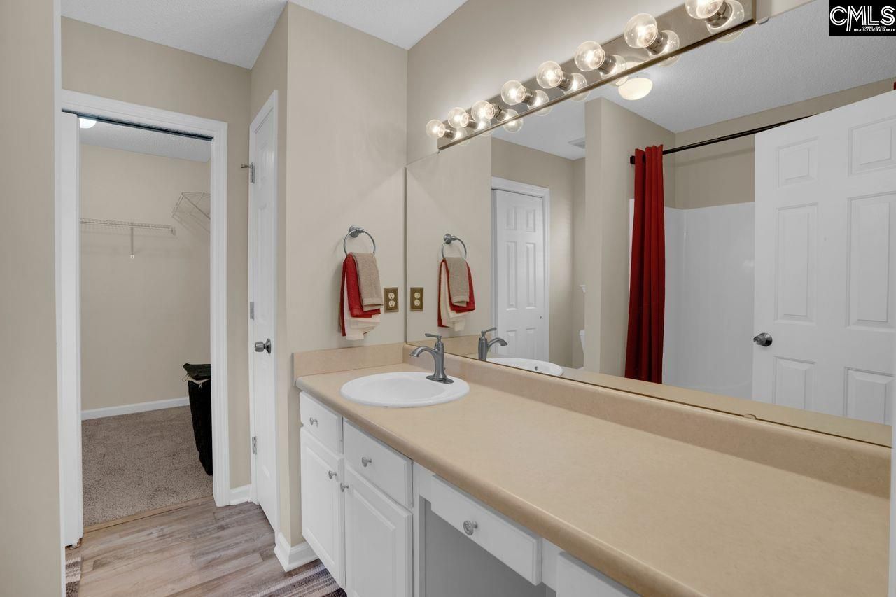 103 Spring Lake Drive Photo 12