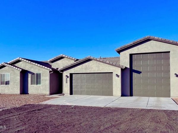 1680 W LAZY K RANCH Road, New River, AZ 85087