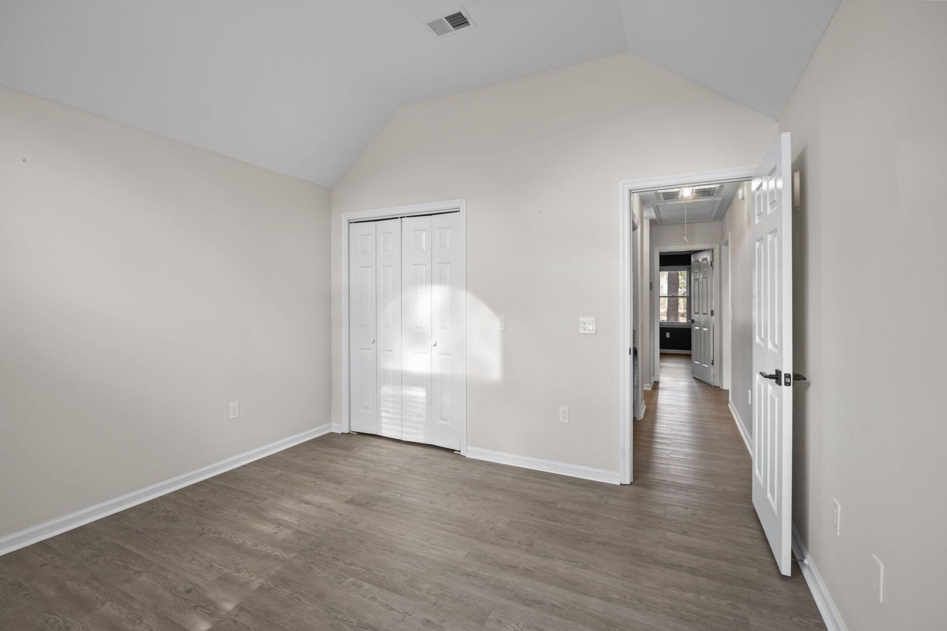 477 Grooms Road Photo 21