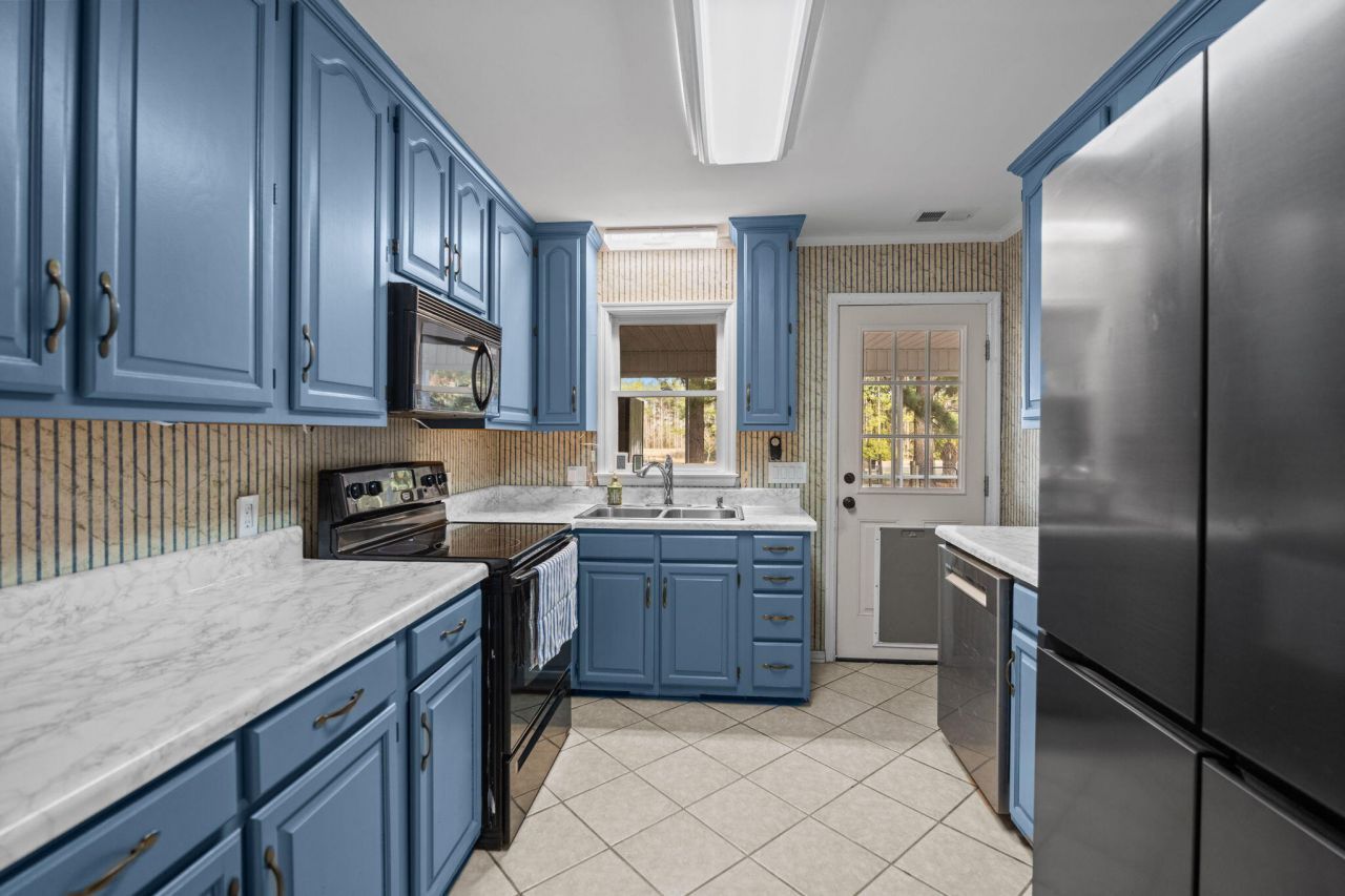 477 Grooms Road Photo 4