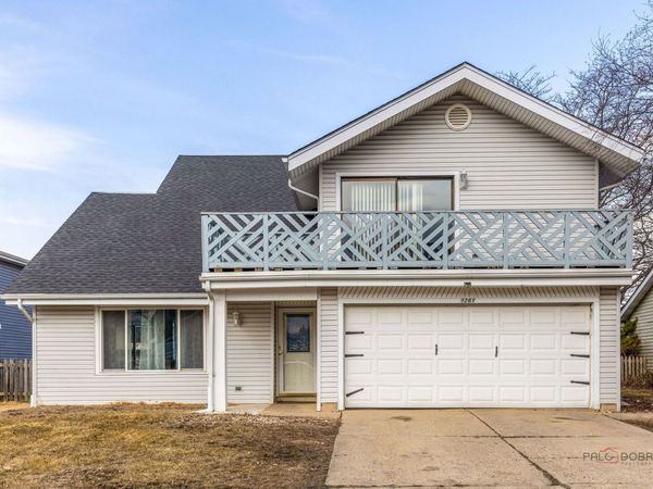 1261 Hialeah Lane, Hanover Park, IL 60133