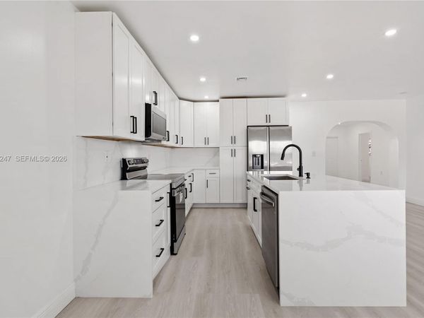 3341 NW 7th St, Lauderhill, FL 33311