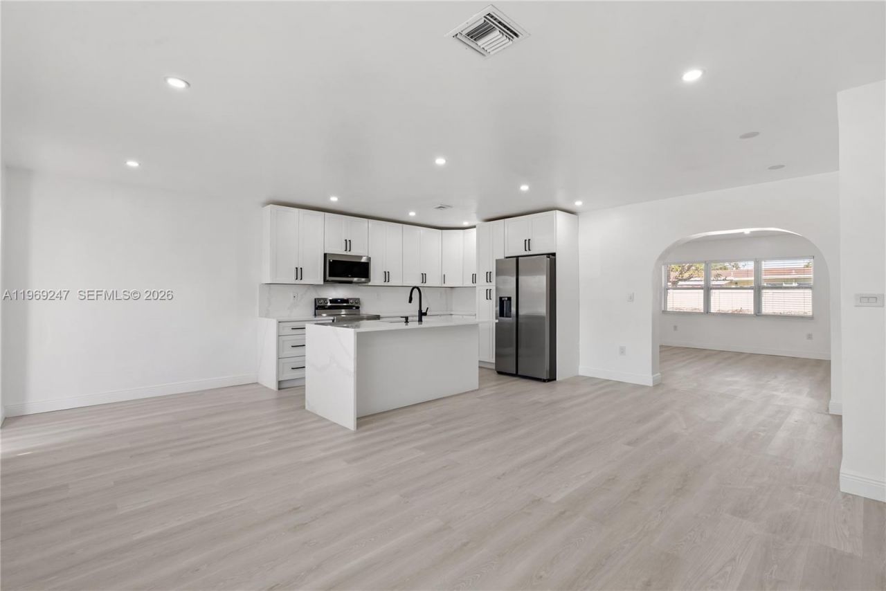 3341 NW 7th St, Lauderhill, FL 33311 Photo