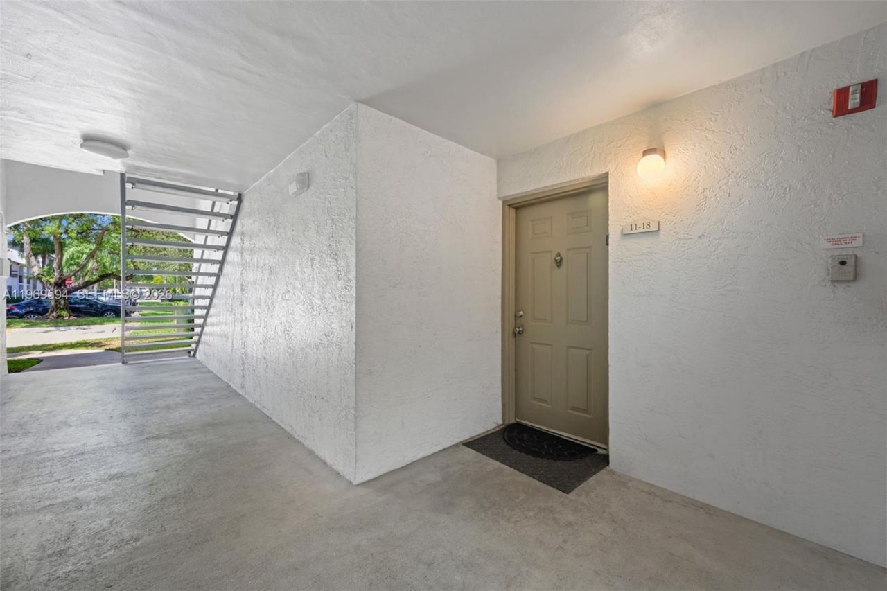 Please Call For Address, Unit 18-11, Hollywood, FL 33021 Photo