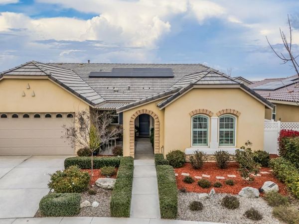 14320 Harborough Drive, Bakersfield, CA 93311