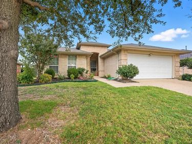 9822 Revolution Way, Frisco, TX 75033