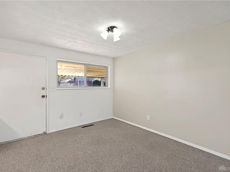 4792 Loxley Drive, West Carrollton, OH 45439 Photo 10