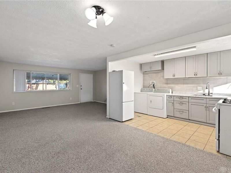 4792 Loxley Drive, West Carrollton, OH 45439 Photo 12