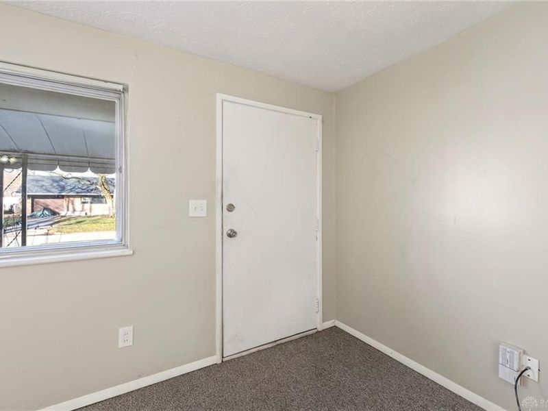 4792 Loxley Drive, West Carrollton, OH 45439 Photo 5