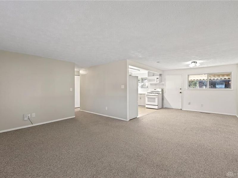 4792 Loxley Drive, West Carrollton, OH 45439 Photo 9