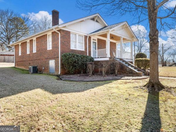 19 Fourth Street, Gainesville, GA 30504