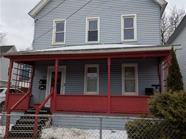 12 Ashley Place, Lockport, NY 14094