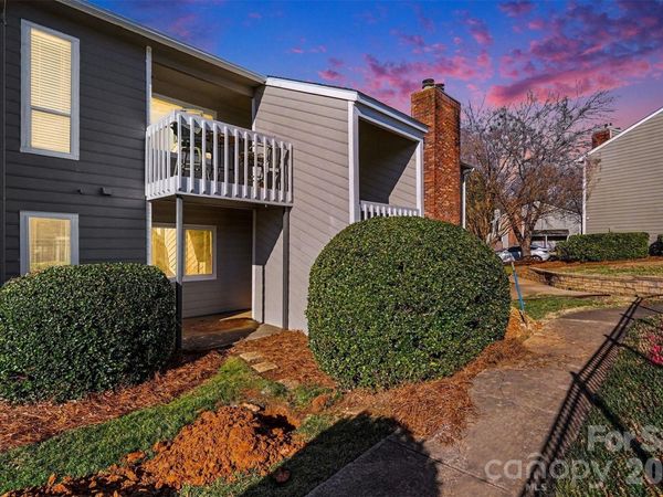 6148 Heath Ridge Court, Charlotte, NC 28210