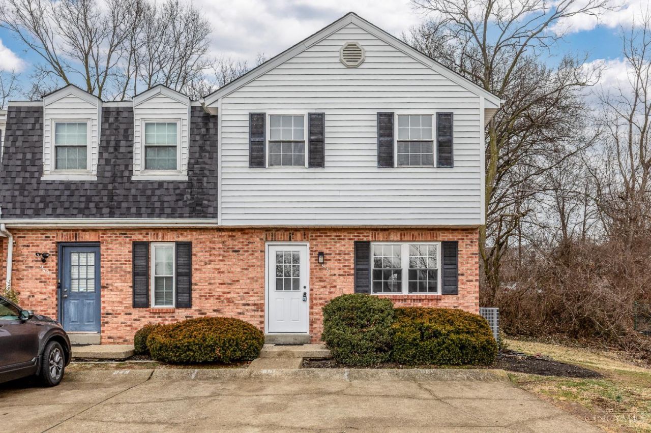 951 Villa View Court, Delhi Twp, OH 45238 Main Photo