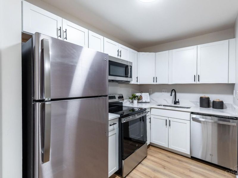 951 Villa View Court, Delhi Twp, OH 45238 Photo 12