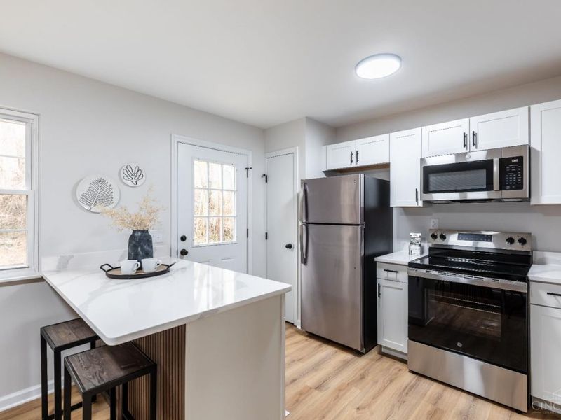 951 Villa View Court, Delhi Twp, OH 45238 Photo 9