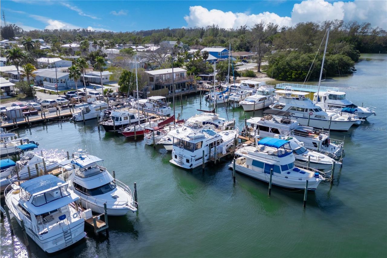 3719 118th Street W, Bradenton, FL 34210 Photo