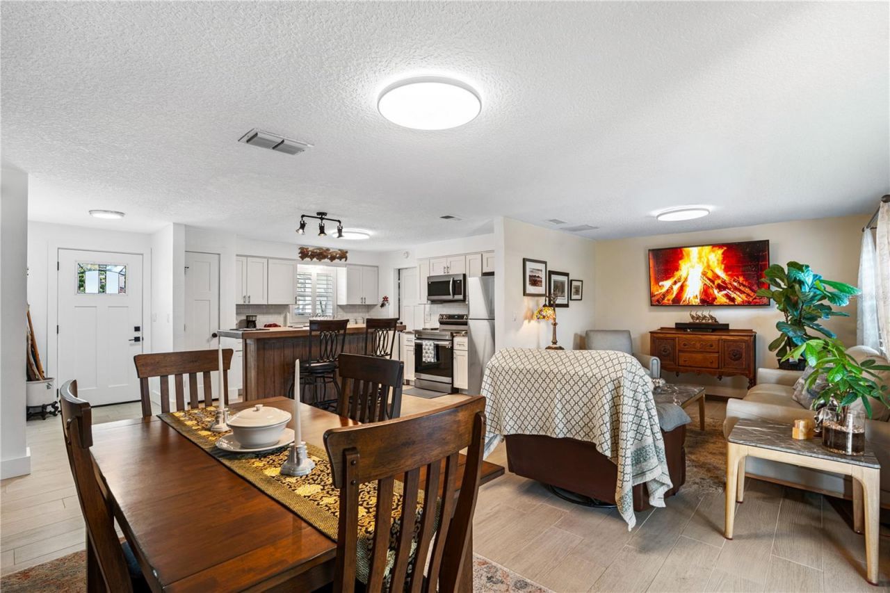 2005 Oriole Lane, South Daytona, FL 32119 Photo