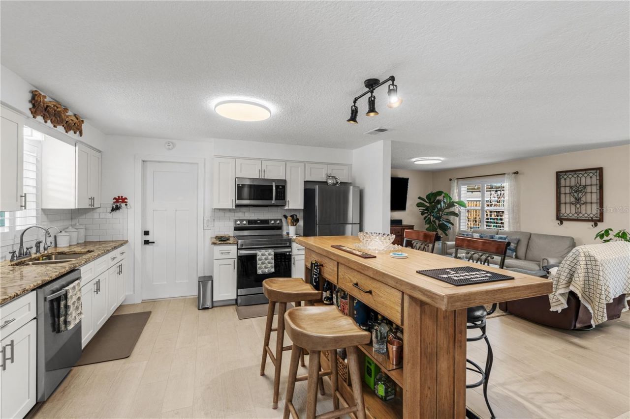 2005 Oriole Lane, South Daytona, FL 32119 Photo