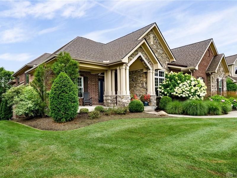 9369 Avingnon Way, Springboro, OH 45458 Photo 3