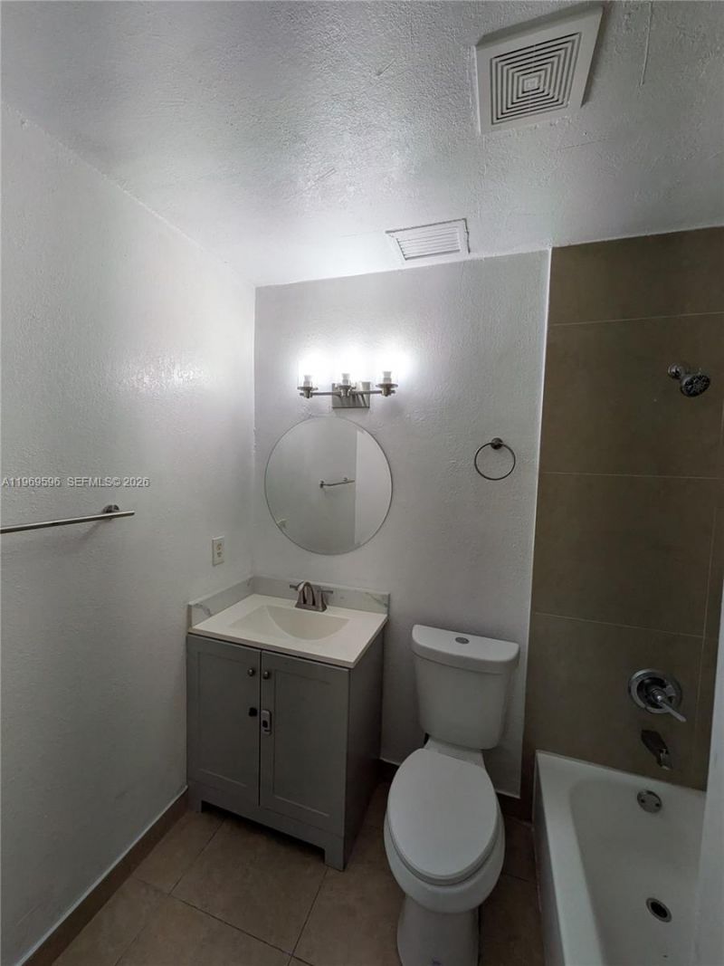 5820 NW 14th Ct, Unit 1, Sunrise, FL 33313 Photo