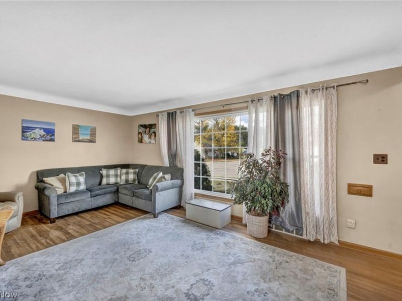 30002 Barjode Road, Willowick, OH 44095 Photo 11