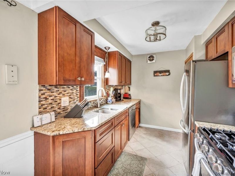 30002 Barjode Road, Willowick, OH 44095 Photo 16