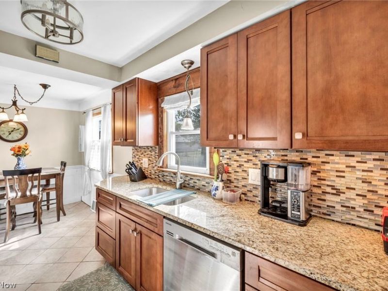 30002 Barjode Road, Willowick, OH 44095 Photo 17