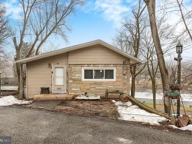 5605 CREEKVIEW ROAD, MECHANICSBURG, PA 17050