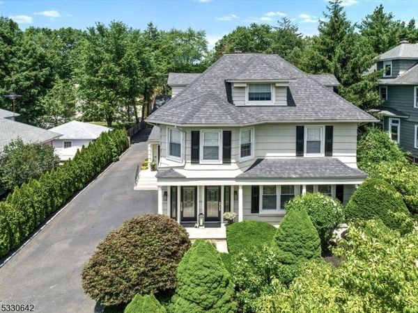 163 Godwin Ave, Unit 1, Ridgewood, NJ 07450