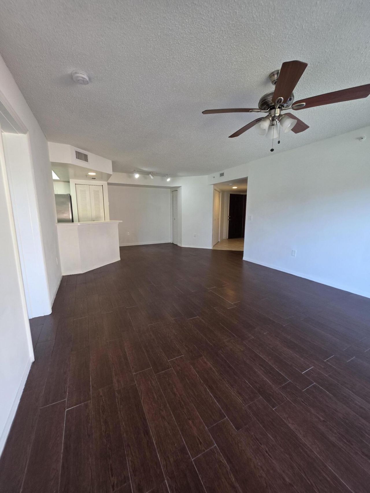 4175 N Haverhill Road, Unit 907, West Palm Beach, FL 33417 Photo