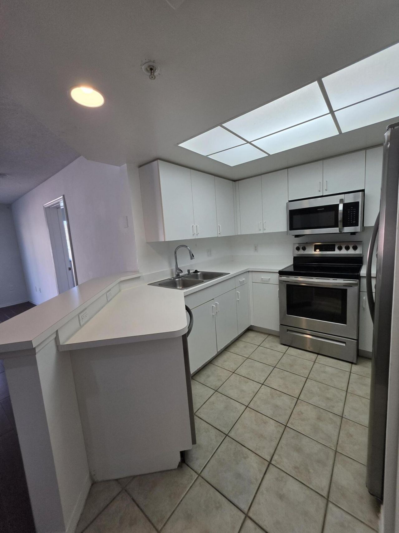 4175 N Haverhill Road, Unit 907, West Palm Beach, FL 33417 Photo