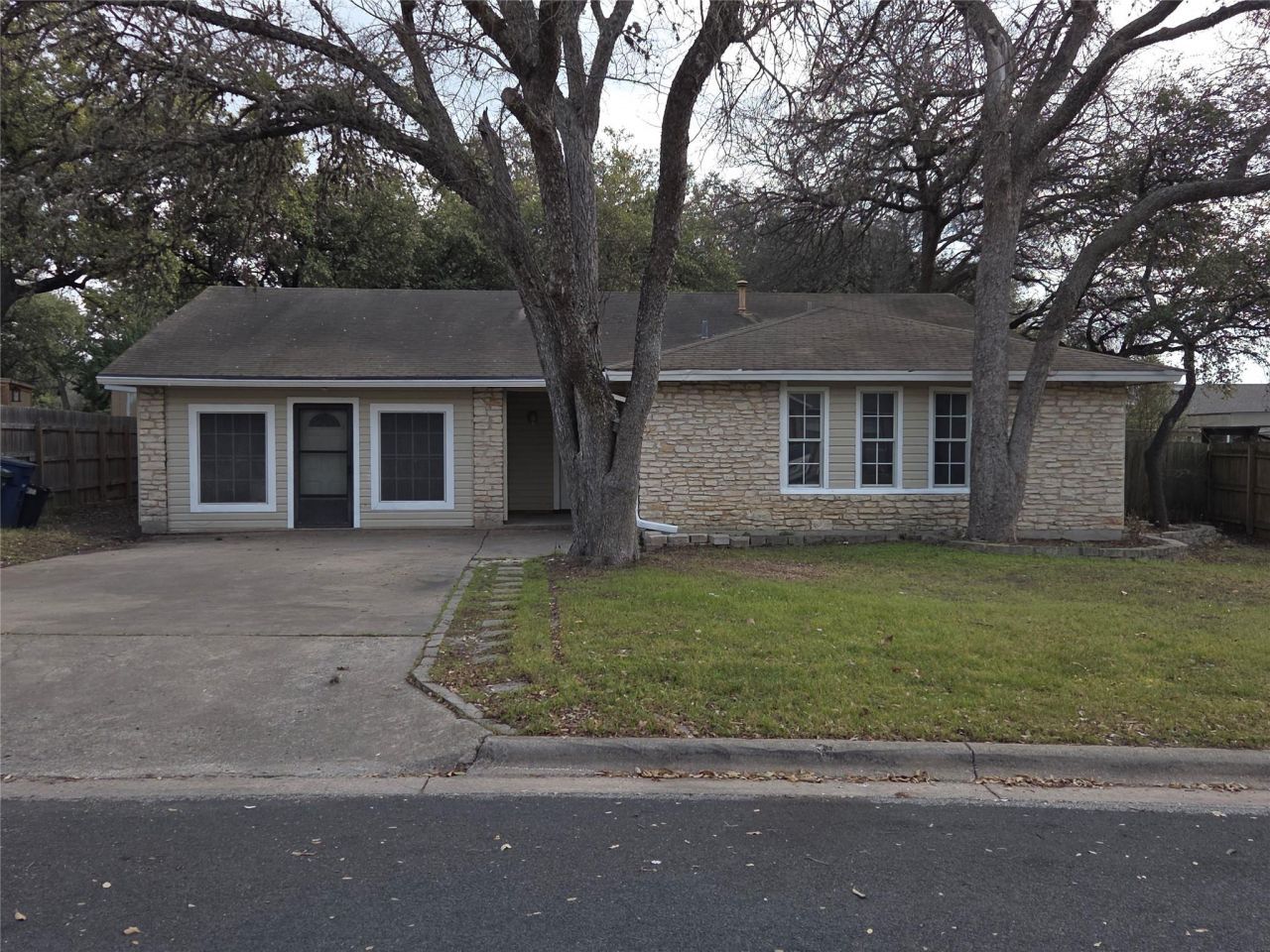 9019 Texas Sun Dr, Austin, TX 78748 Main Photo