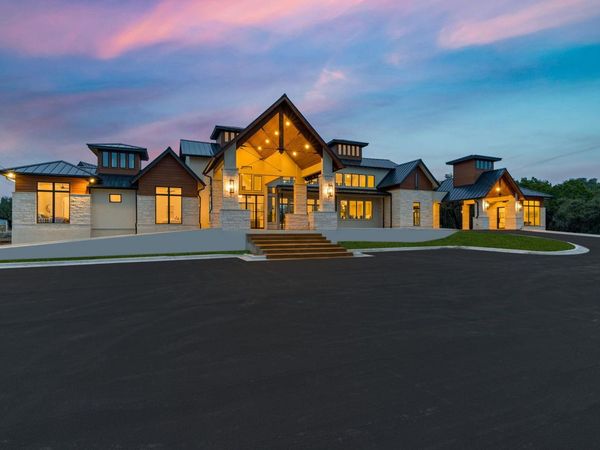 7505 E Us Highway 290, Johnson City, TX 78636