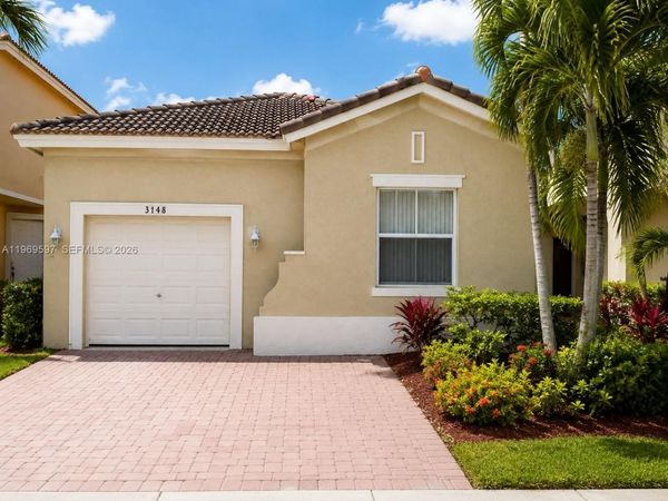 3748 NE 9th Ct, Homestead, FL 33033
