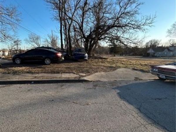 511 Troup Avenue, Kansas City, KS 60101