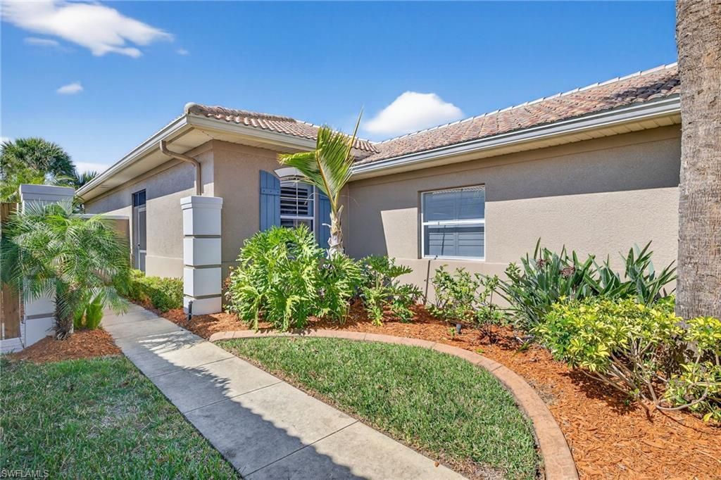 9356 Trieste Dr, Fort Myers, FL 33913 Photo