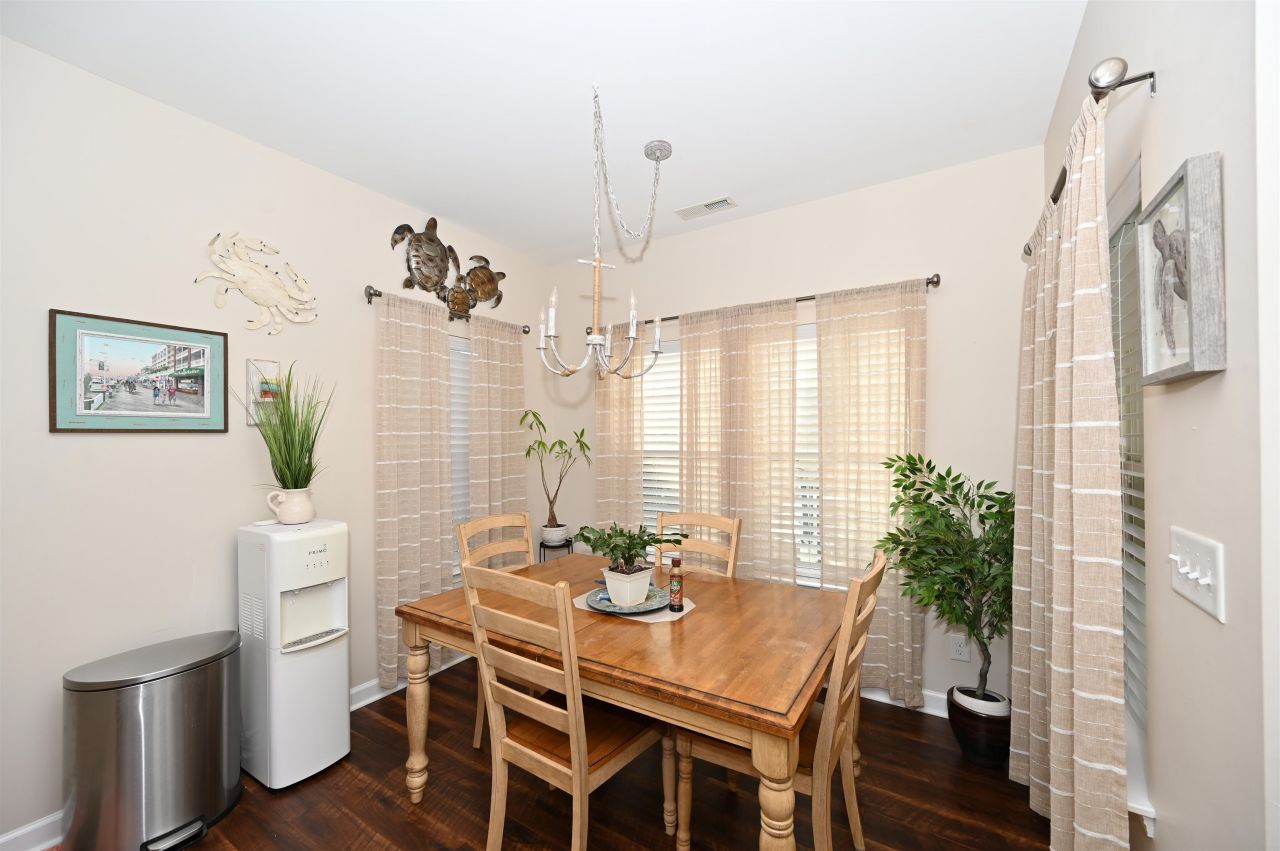 199 Palmetto Green Dr. Photo 6