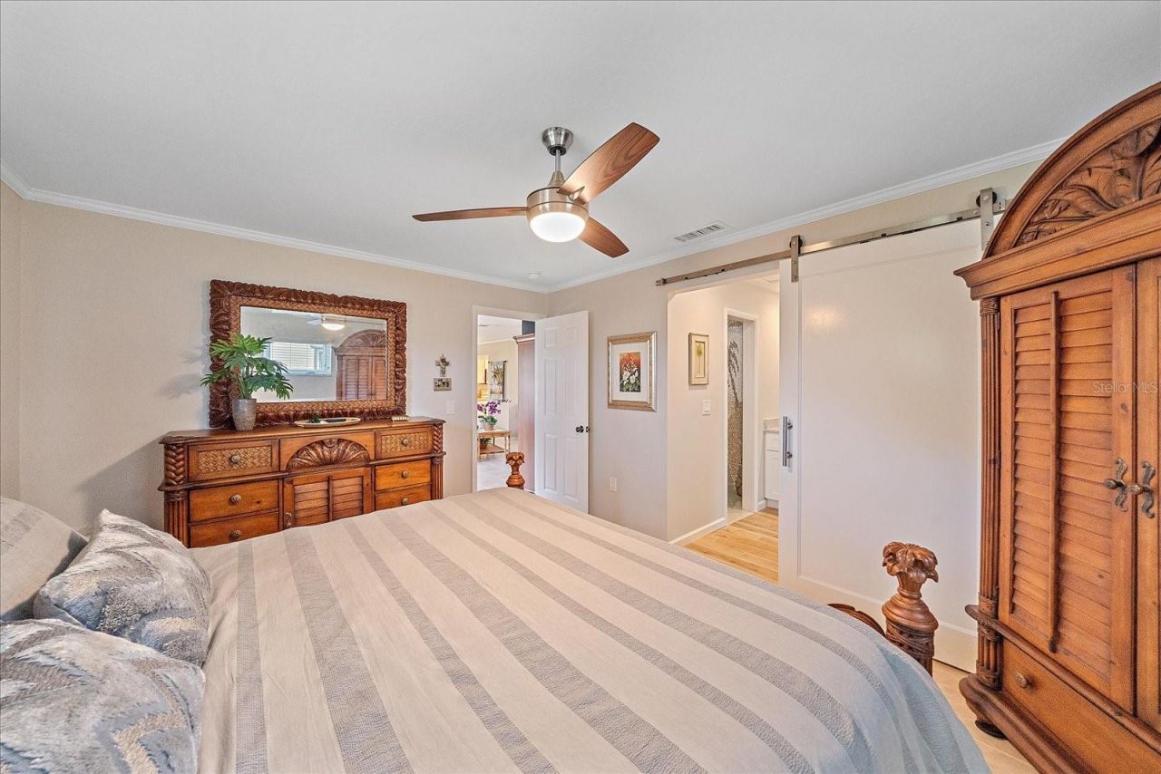 3135 Glen Elyn Boulevard, Unit 13, Sarasota, FL 34237 Photo